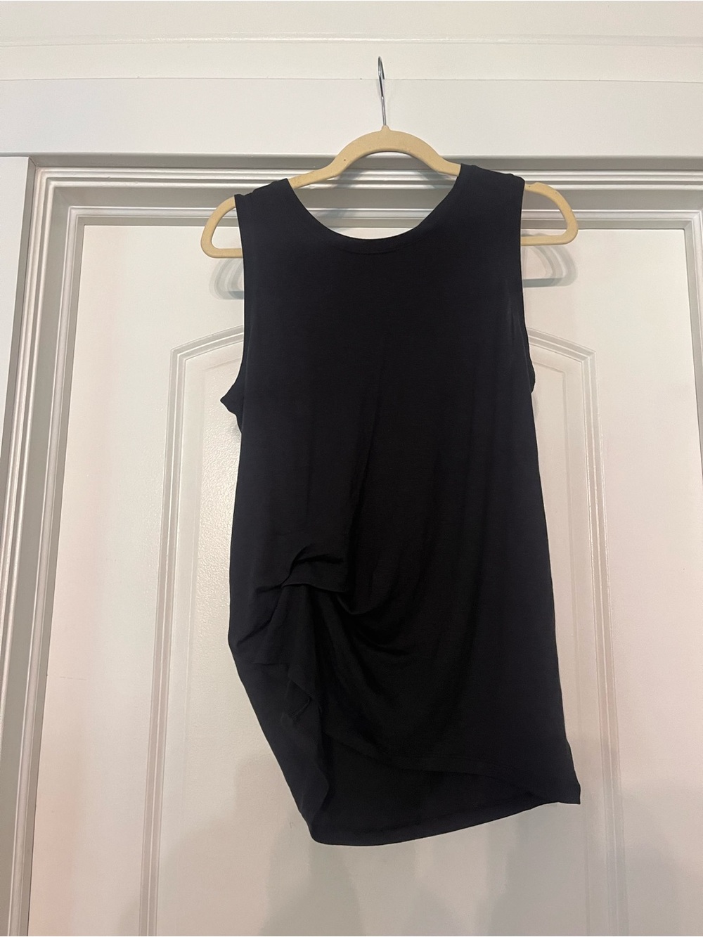 Athleta Black Sleeveless Twist-Hem Tank